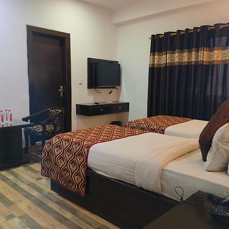 Hotel Samovar By Goyal Hotel อัครา ภายนอก รูปภาพ