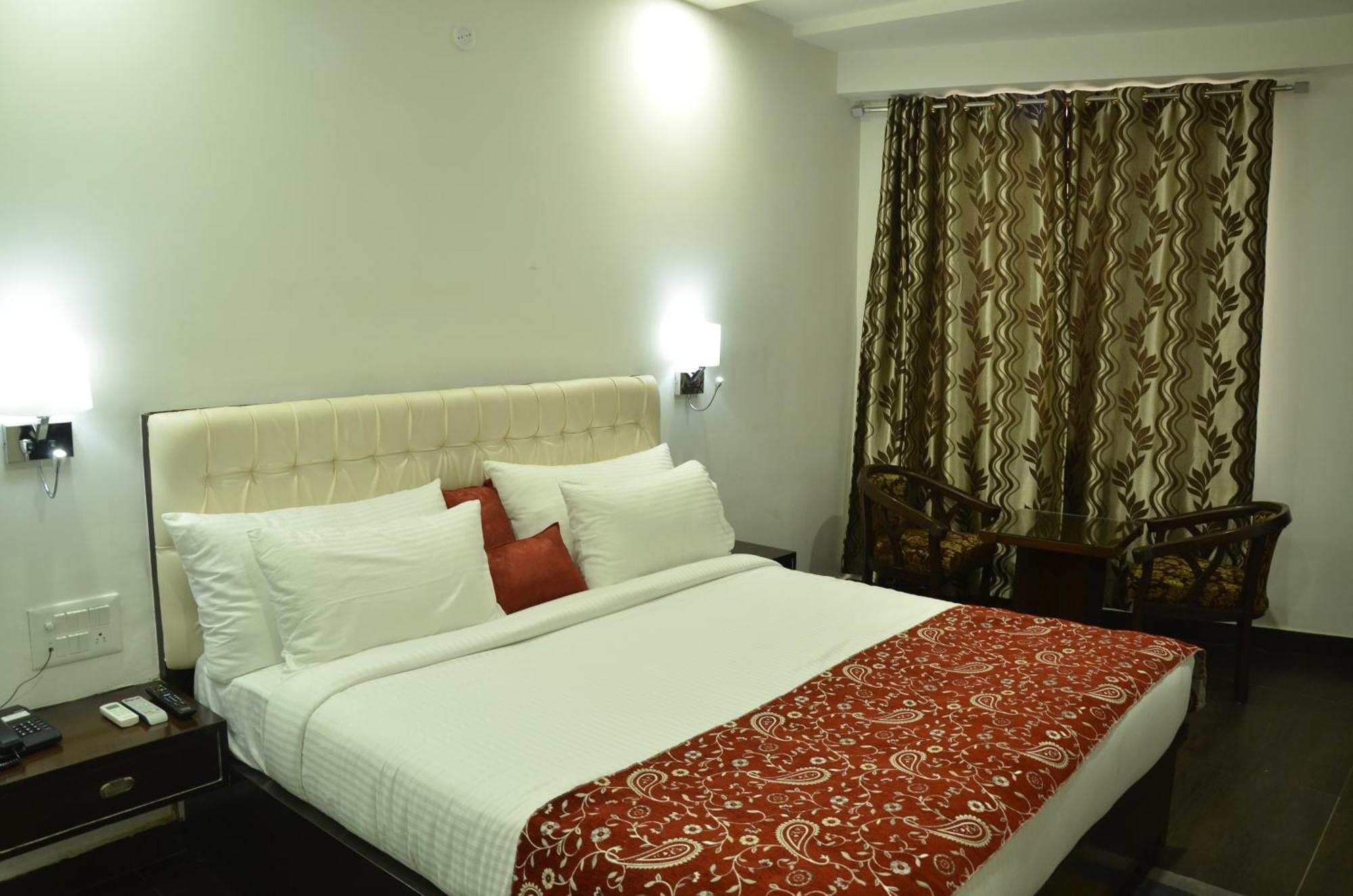 Hotel Samovar By Goyal Hotel อัครา ภายนอก รูปภาพ